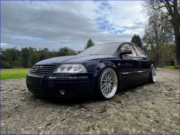 1:18 VW Passat B5 3BG W8 4 MOTION LIMO. + BBS Alu + Gravur Platte